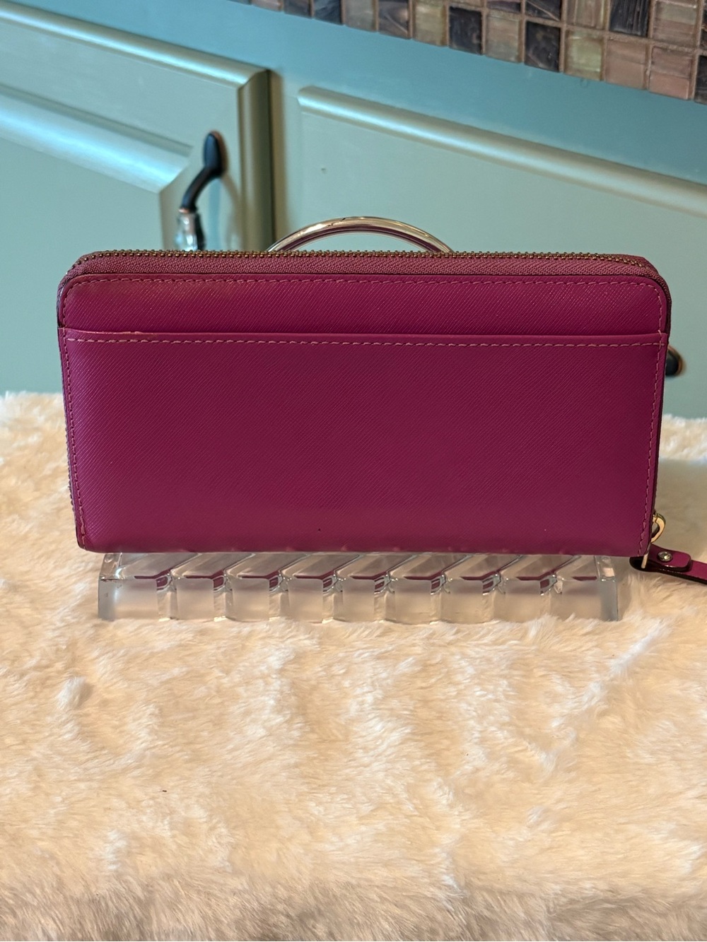 kate spade Magenta Zip-Around Saffiano Leather Wallet with Gold Logo - Picture 5 of 9